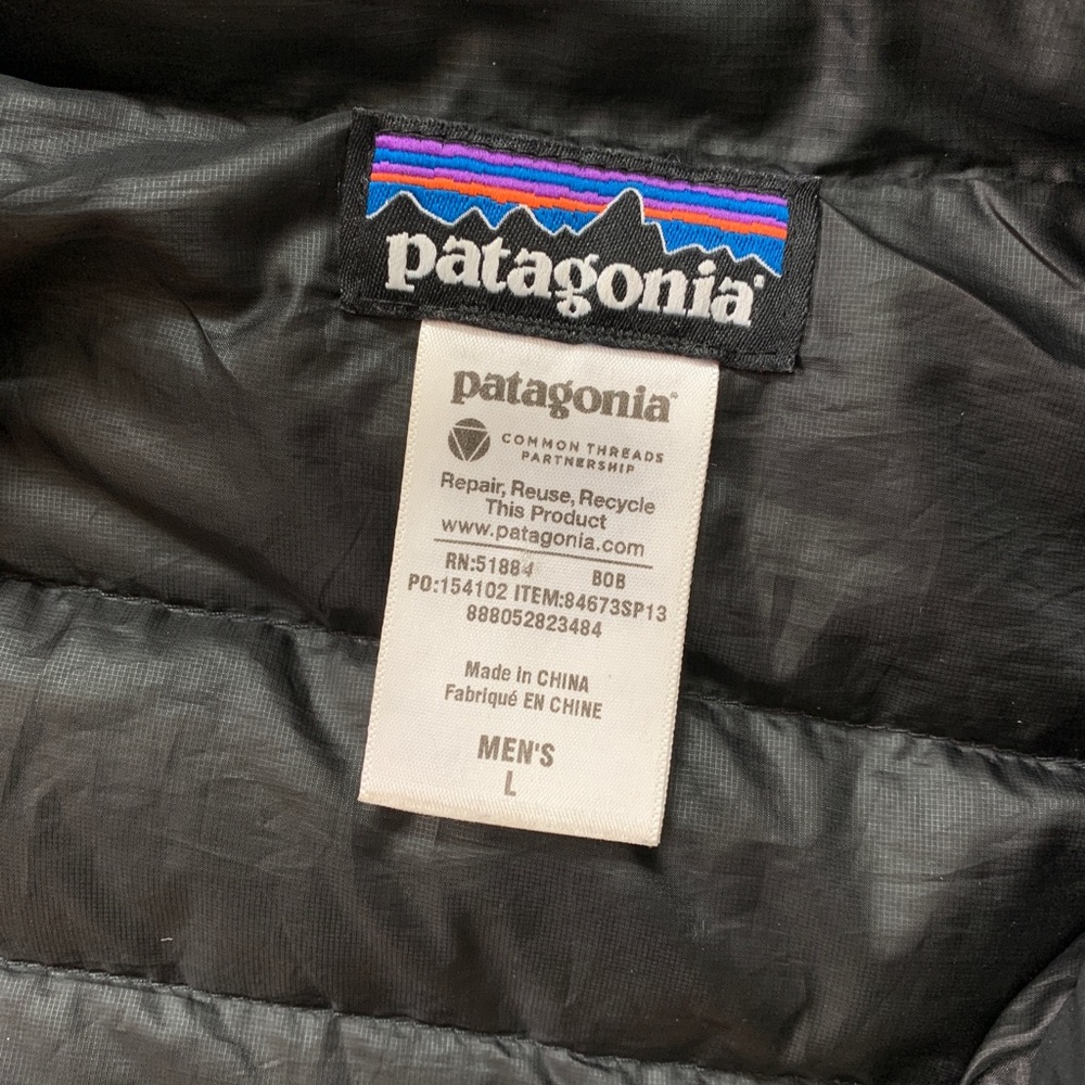Patagonia Men’s Down Sweater Jacket 84673